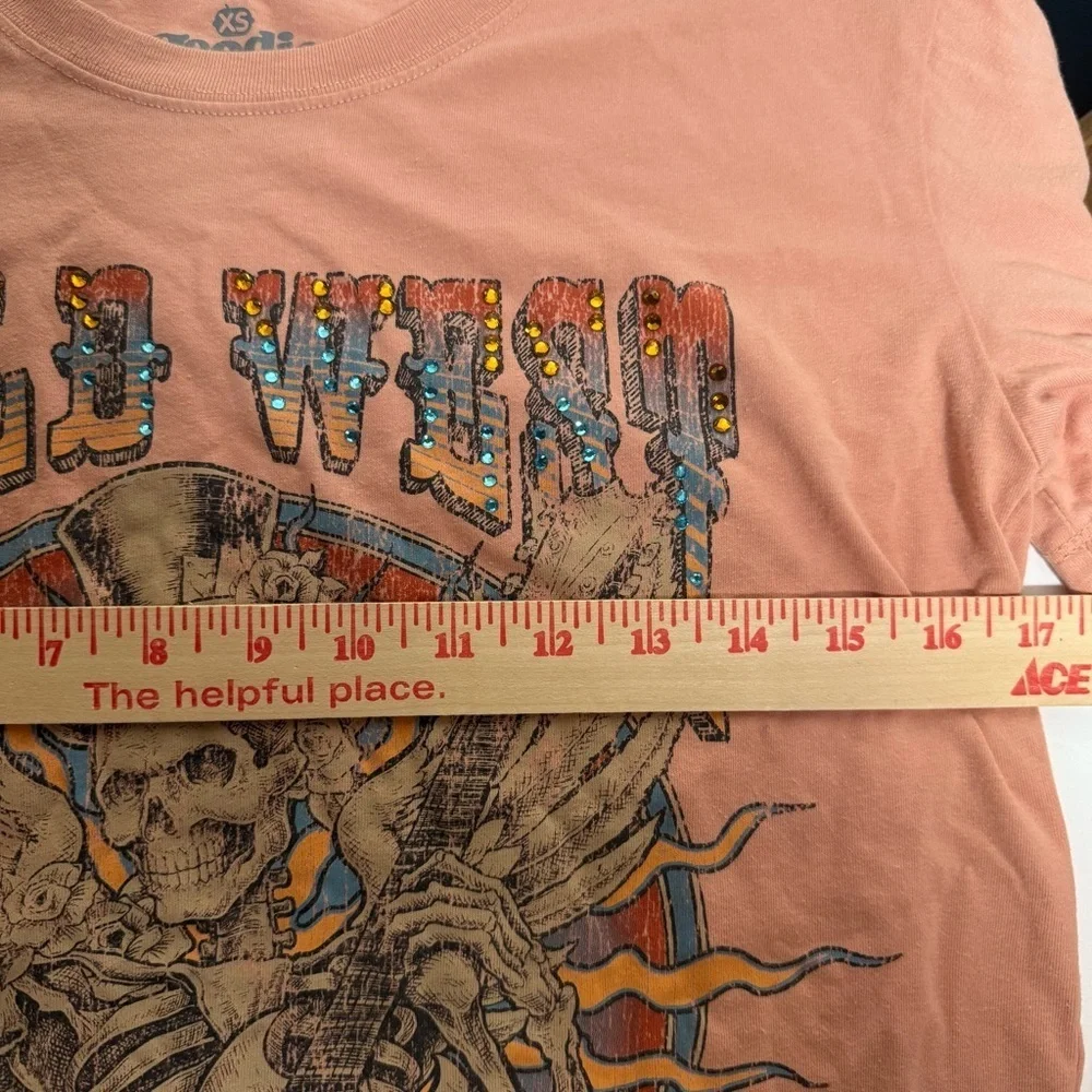 Goodie Two Sleeves Wild West Graphic Tee Embellished Roses Size XS Rust Pink